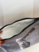 NIKE POUCH