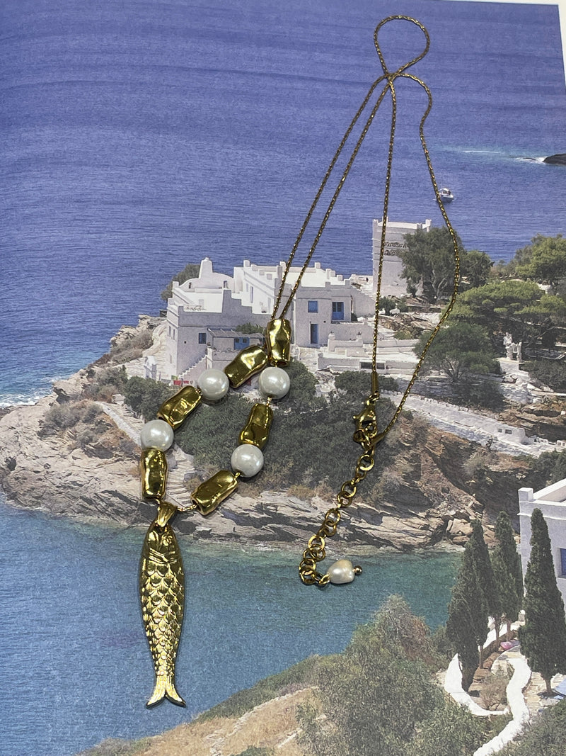 AMMOS NECKLACE - Gold Fish With Fresh Water Pearls